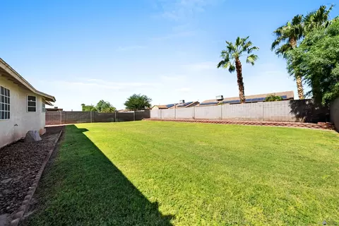 Exterior - 7186 E 26 St, Yuma, AZ 85365 photo 4 of 5