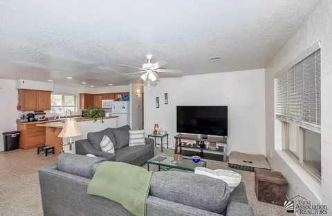 Living - 10181 E 35 Pl, Yuma, AZ 85365 photo 1 of 2