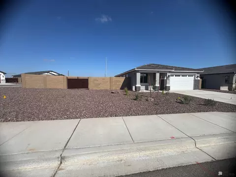 7558 E 35 St, Yuma, AZ 85365