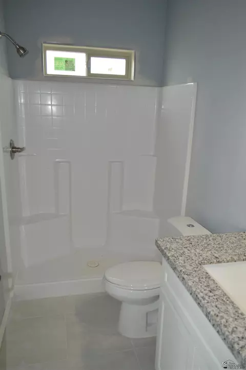 Bath - 13121 E 54 Dr, Yuma, AZ 85367 photo 2 of 2