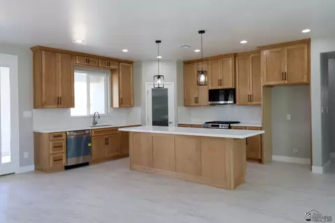 Kitchen - 10240 E 39 Way, Yuma, AZ 85365 photo 1 of 6