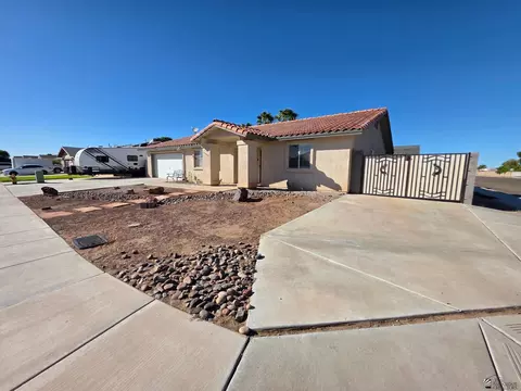 Exterior - 11480 E 26 Ln, Yuma, AZ 85367 photo 2 of 7
