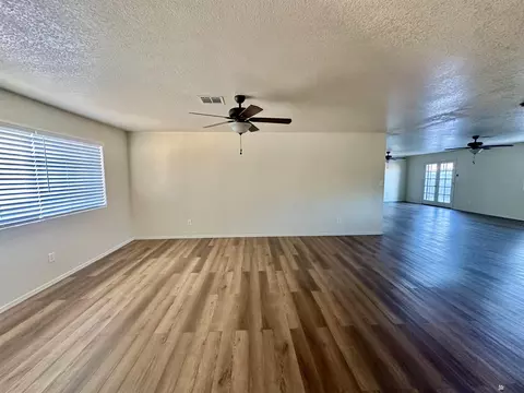Living - 11480 E 26 Ln, Yuma, AZ 85367 photo 1 of 9