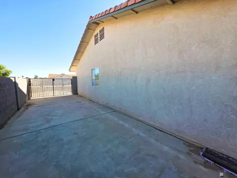 Exterior - 11480 E 26 Ln, Yuma, AZ 85367 photo 4 of 7