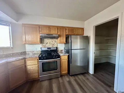 Kitchen - 11480 E 26 Ln, Yuma, AZ 85367 photo 2 of 4