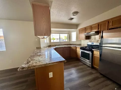 Kitchen - 11480 E 26 Ln, Yuma, AZ 85367 photo 1 of 4