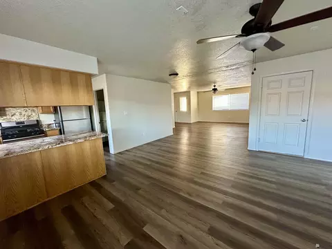 Living - 11480 E 26 Ln, Yuma, AZ 85367 photo 9 of 9