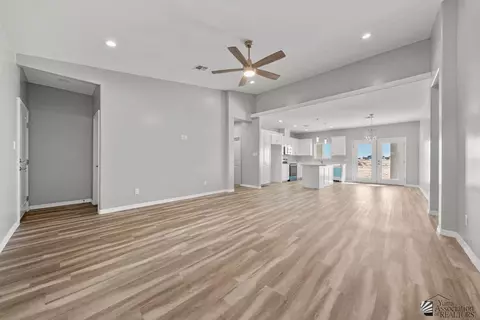 Living - 10677 E 45 Ln, Yuma, AZ 85367 photo 1 of 2