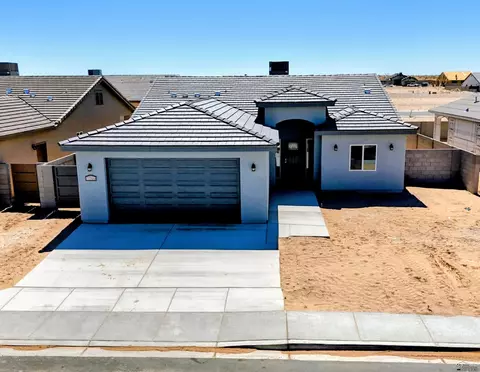 Exterior - 10677 E 45 Ln, Yuma, AZ 85367 photo 2 of 2