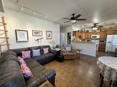 Living - 14573 E 51 Dr, Yuma, AZ 85367 photo 2 of 3