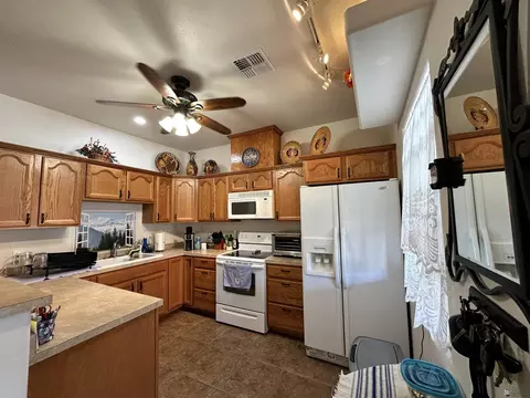 Kitchen - 14573 E 51 Dr, Yuma, AZ 85367 photo 1 of 5