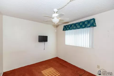 Bedroom - 2250 E 24 Pl, Yuma, AZ 85365 photo 5 of 7