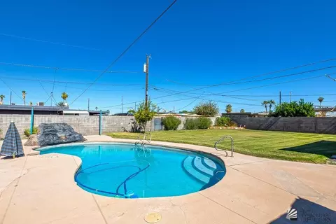 Exterior - 2250 E 24 Pl, Yuma, AZ 85365 photo 8 of 10