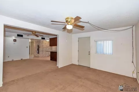 Living - 2250 E 24 Pl, Yuma, AZ 85365 photo 5 of 6