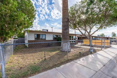 1357 E 26 St, Yuma, AZ 85365 photo 2