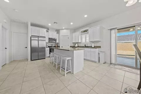 12586 E 49 Dr, Yuma, AZ 85367 photo 3