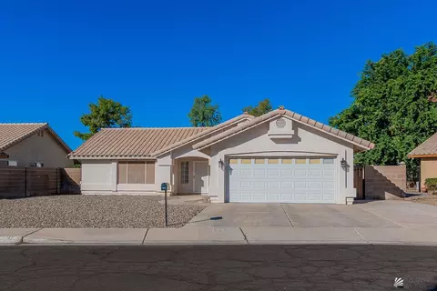 1236 S 37 Dr, Yuma, AZ 85364