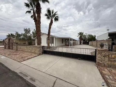 13718 E 50 St, Yuma, AZ 85367