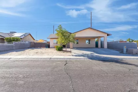 632 N Garcia Ln, San Luis, AZ 85349