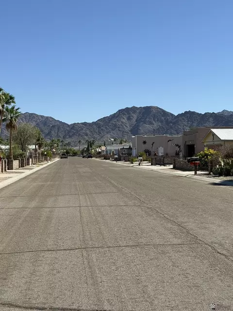 13794 E 54 Dr, Yuma, AZ 85367 photo 2