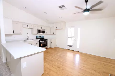 Kitchen - 10413 E 38 Pl, Yuma, AZ 85365 photo 1 of 2