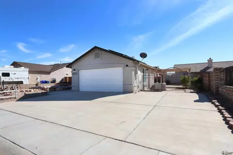 Exterior - 10413 E 38 Pl, Yuma, AZ 85365 photo 7 of 7