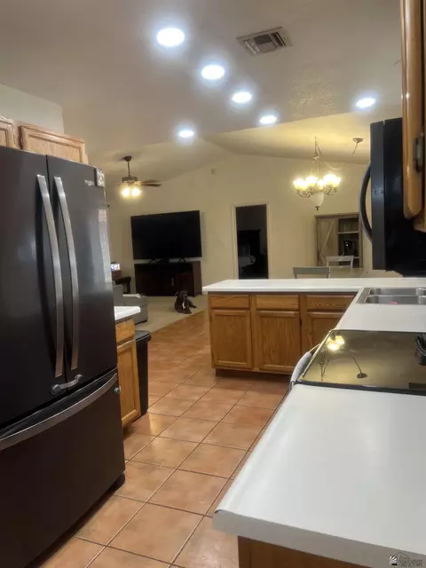 Kitchen - 12170 E Paseo Verano, Yuma, AZ 85367 photo 2 of 3