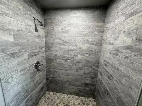 Bath - 10726 E 46 Ln, Yuma, AZ 85367 photo 5 of 5