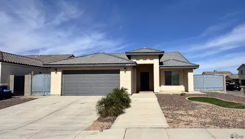 8758 E 41 Pl, Yuma, AZ 85365