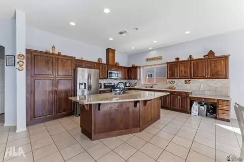 Kitchen - 7811 E 38 St, Yuma, AZ 85365 photo 1 of 4