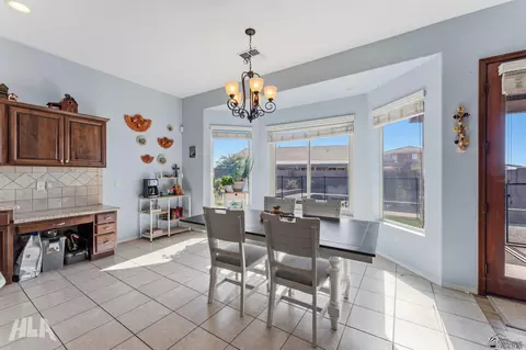 Dining - 7811 E 38 St, Yuma, AZ 85365 photo 1 of 2