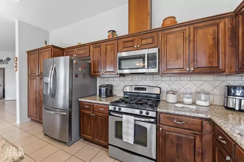 Kitchen - 7811 E 38 St, Yuma, AZ 85365 photo 3 of 4