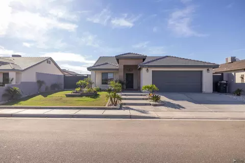 3993 E Jett St, San Luis, AZ 85336
