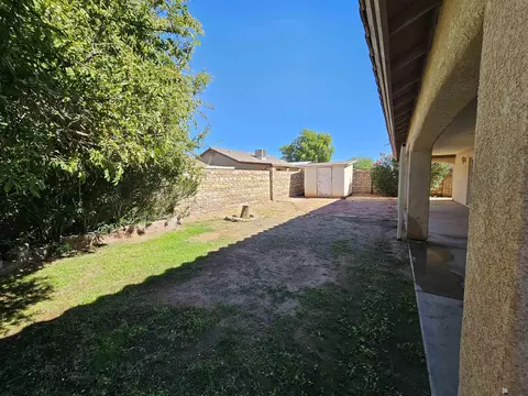 Exterior - 10202 E 37 Pl, Yuma, AZ 85365 photo 2 of 4