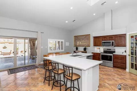 Kitchen - 5826 E 39 St, Yuma, AZ 85365 photo 5 of 6