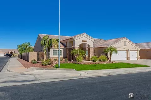 Exterior - 5826 E 39 St, Yuma, AZ 85365 photo 3 of 8
