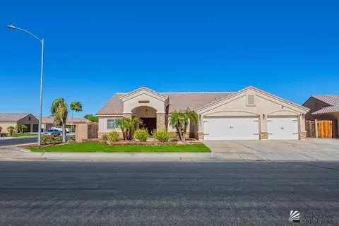 Exterior - 5826 E 39 St, Yuma, AZ 85365 photo 2 of 8