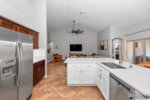 Kitchen - 5826 E 39 St, Yuma, AZ 85365 photo 4 of 6