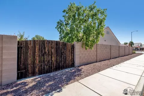 Exterior - 5826 E 39 St, Yuma, AZ 85365 photo 4 of 8