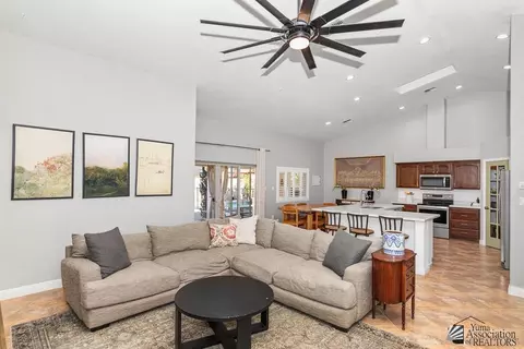 Living - 5826 E 39 St, Yuma, AZ 85365 photo 3 of 3