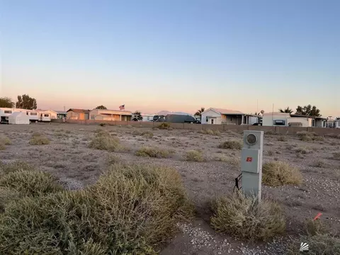 30403 Quail Trl, Wellton, AZ 85356