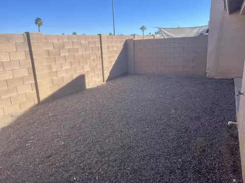 Exterior - 9224 E 30 Pl, Yuma, AZ 85365 photo 4 of 6