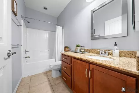 Bath - 6128 E Solstice St, Yuma, AZ 85365 photo 1 of 2
