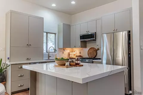 Kitchen - 11136 E 24 Pl, Yuma, AZ 85367 photo 1 of 4
