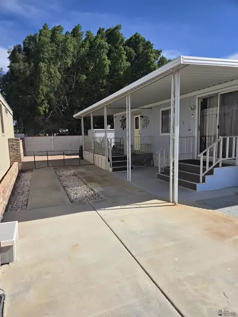 11393 S Maria Rosa Dr, Yuma, AZ 85367