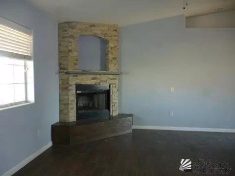 Living - 10310 E 37 Pl, Yuma, AZ 85365 photo 1 of 1
