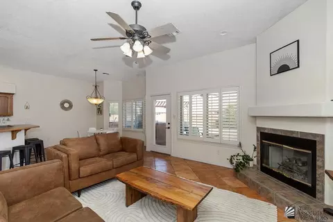 Living - 10758 E 39 St, Yuma, AZ 85365 photo 2 of 3