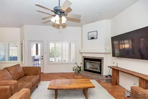 Living - 10758 E 39 St, Yuma, AZ 85365 photo 3 of 3