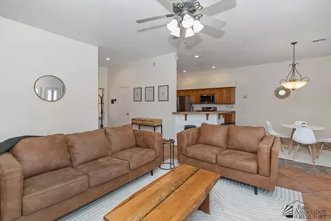 Living - 10758 E 39 St, Yuma, AZ 85365 photo 1 of 3