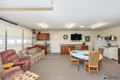 Kitchen - 12667 E 47 Dr, Yuma, AZ 85367 photo 2 of 4